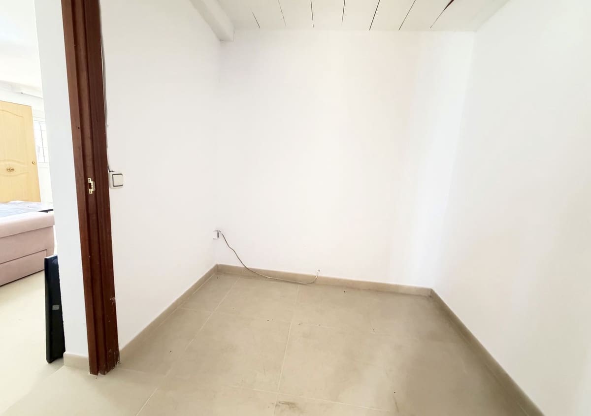 Chalet de 4 habitaciones en Estepona en venta - 550.000 € (Ref: 9413333)