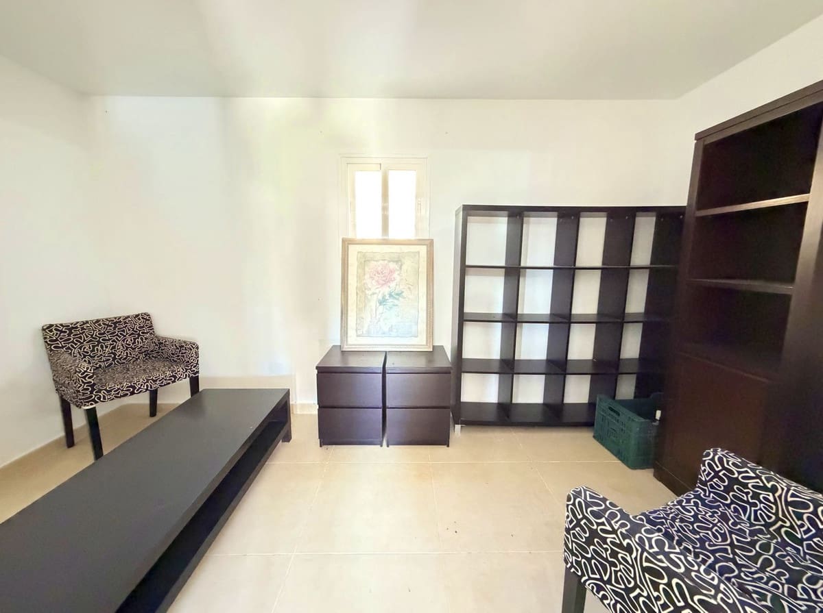 Chalet de 4 habitaciones en Estepona en venta - 550.000 € (Ref: 9413333)