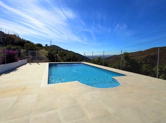 4 soverom Villa til salgs i Centro, Estepona - € 550 000 (Ref: 9413333)