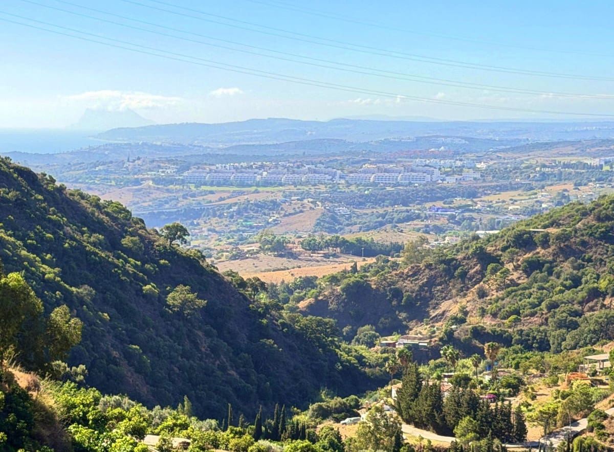 Chalet de 4 habitaciones en Estepona en venta - 550.000 € (Ref: 9413333)