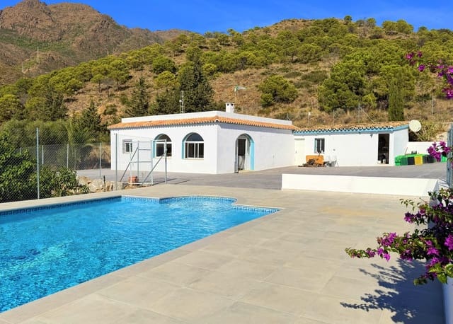 4 soveværelse Villa til salg i Parque Central, Estepona - € 550.000 (Ref: 9413333)