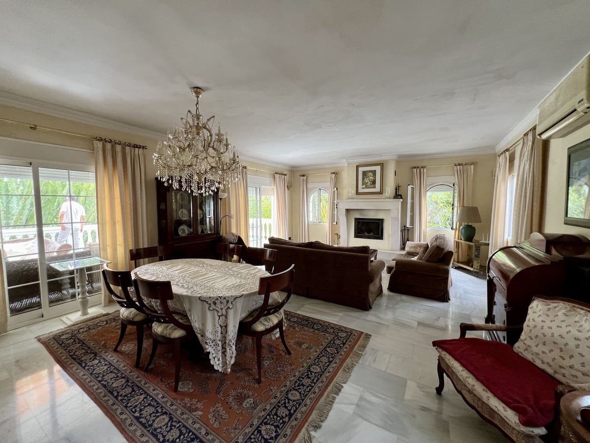 8 soveværelse Villa til salg i Mijas Golf - € 950.000 (Ref: 9413335)