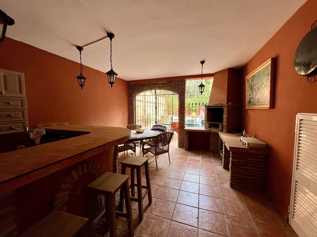 8 Zimmer Villa zu verkaufen in Mijas Golf - 950.000 € (Ref: 9413335)