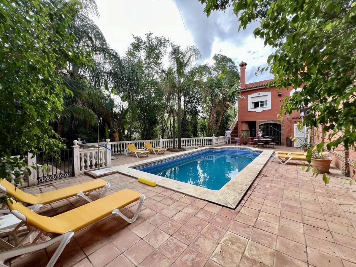 8 Zimmer Villa zu verkaufen in Mijas Golf - 950.000 € (Ref: 9413335)