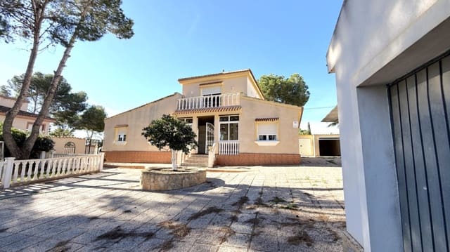 4 soveværelse Villa til salg i Pilar de la Horadada ciudad, Pilar de la Horadada - € 480.000 (Ref: 9413337)