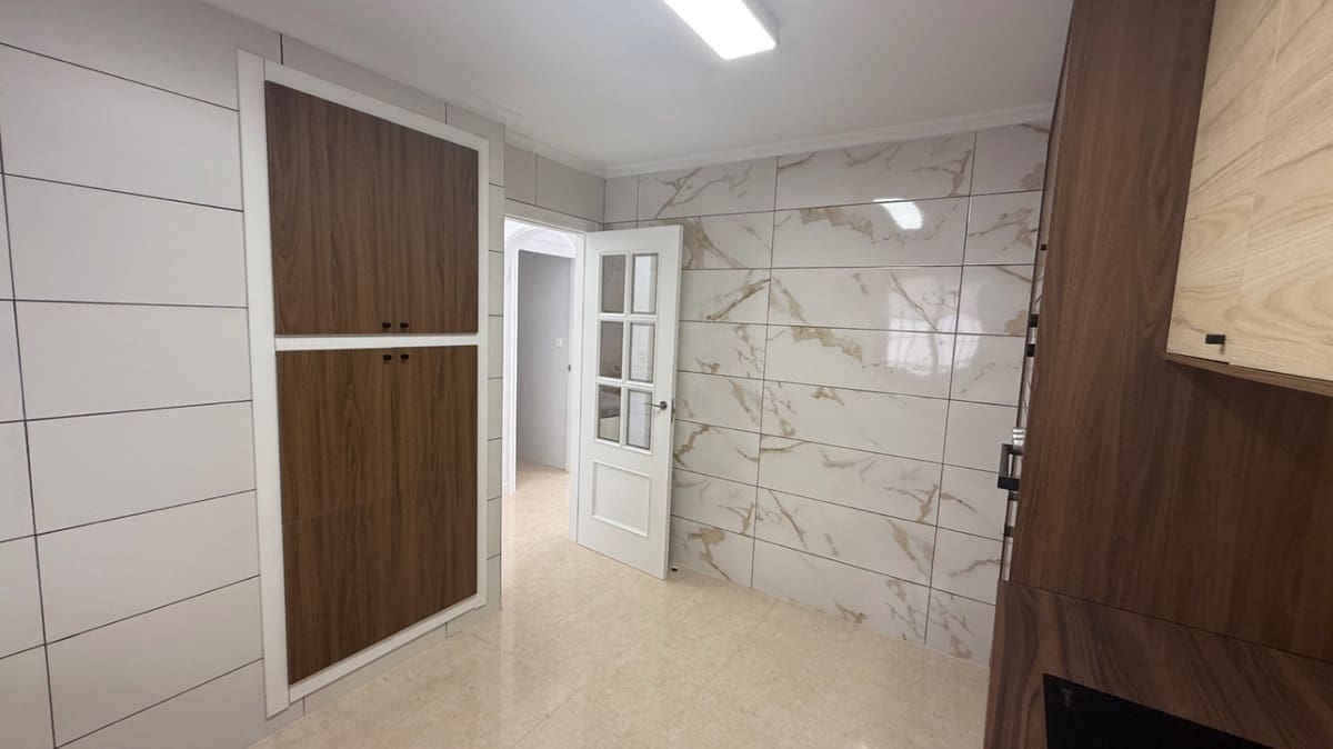 Casa de 3 habitaciones en San Miguel de Salinas en venta - 229.900 € (Ref: 9413340)