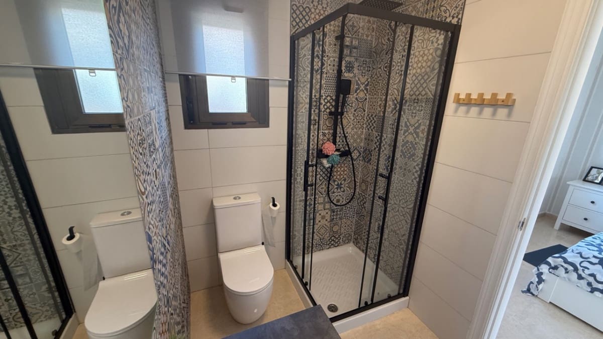 Casa de 3 habitaciones en San Miguel de Salinas en venta - 229.900 € (Ref: 9413340)