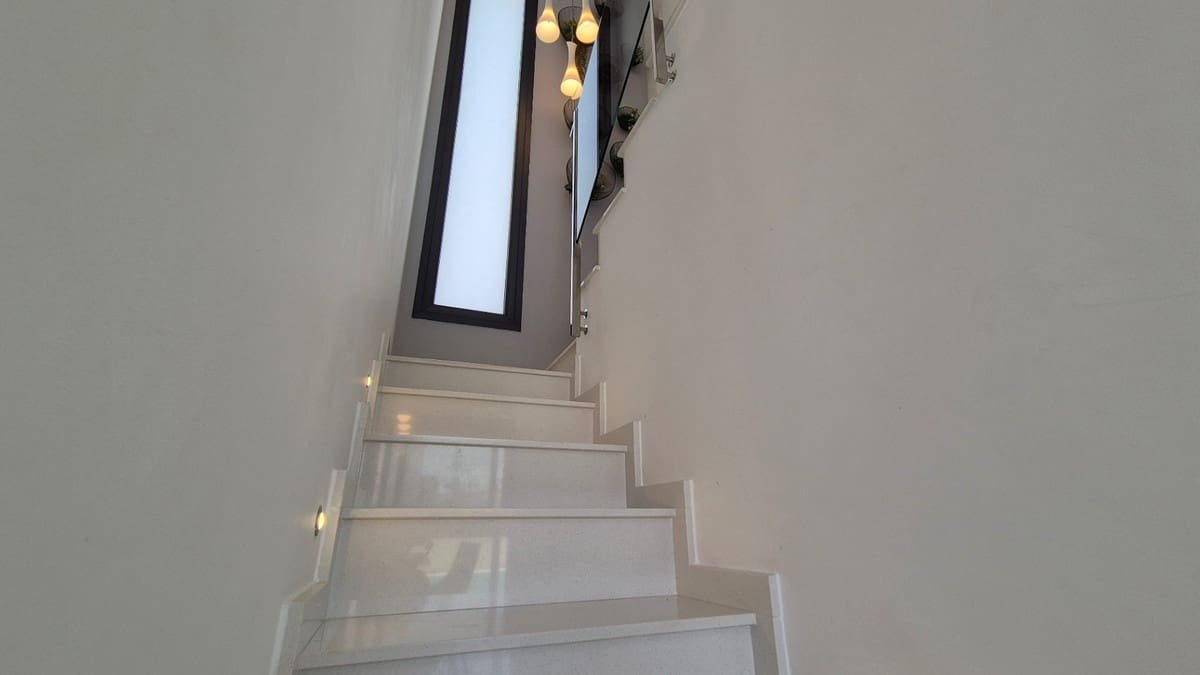 4 bedroom Villa for sale in Torrevieja - € 785,000 (Ref: 9413341)