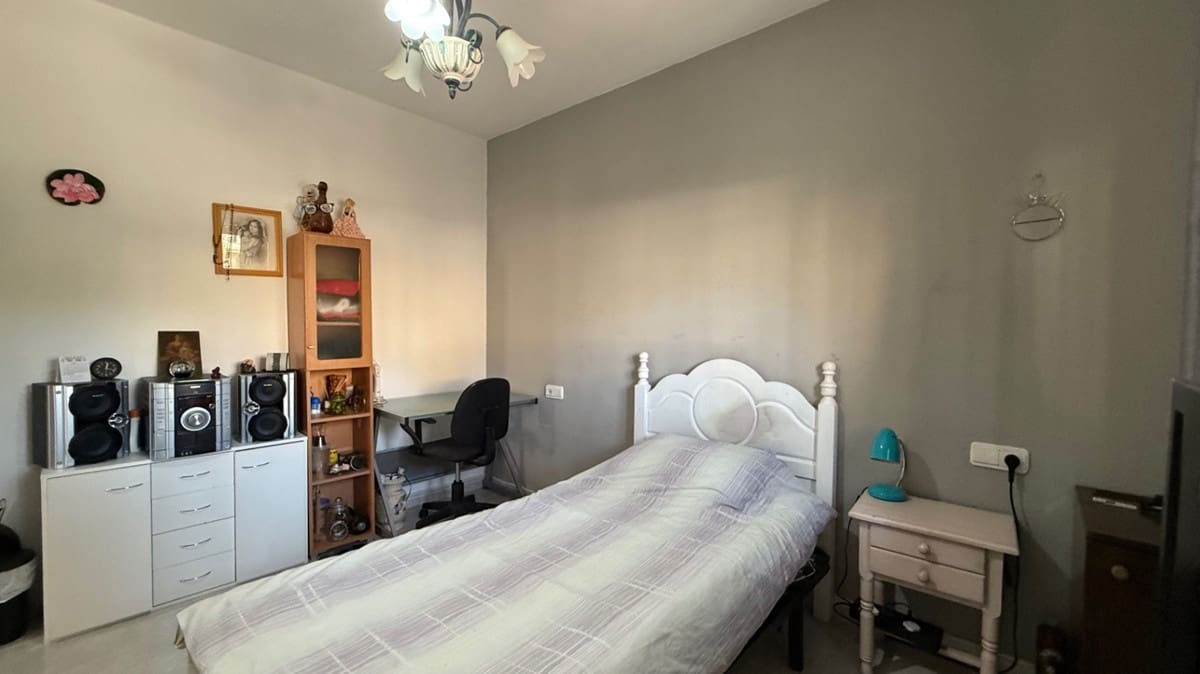 6 bedroom Villa for sale in Orihuela - € 450,000 (Ref: 9413343)