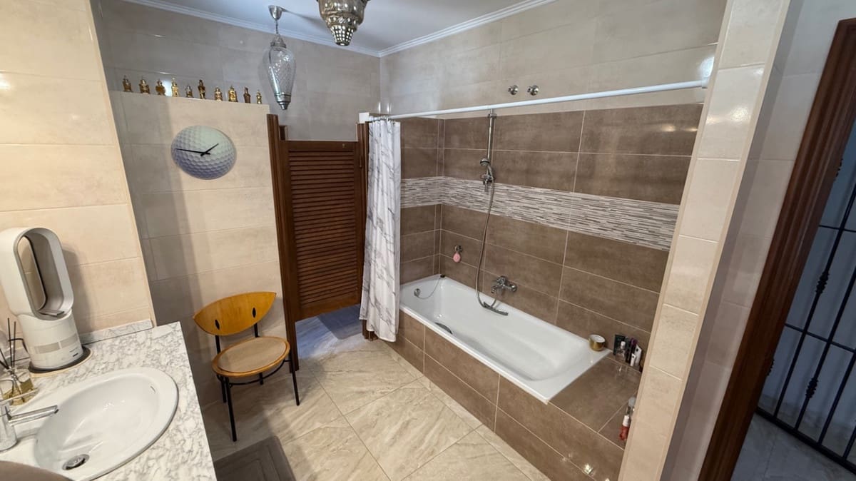 4 soveværelse Villa til salg i Orihuela - € 810.000 (Ref: 9413345)