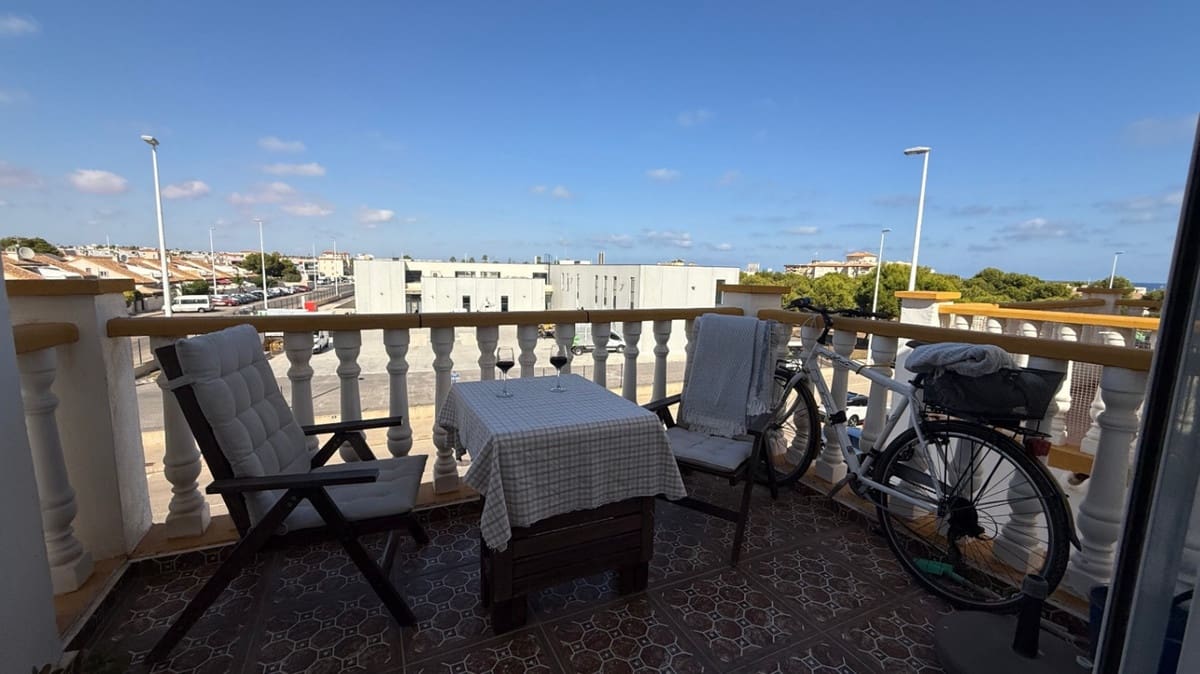Apartamento de 3 habitaciones en Orihuela en venta - 204.900 € (Ref: 9413349)