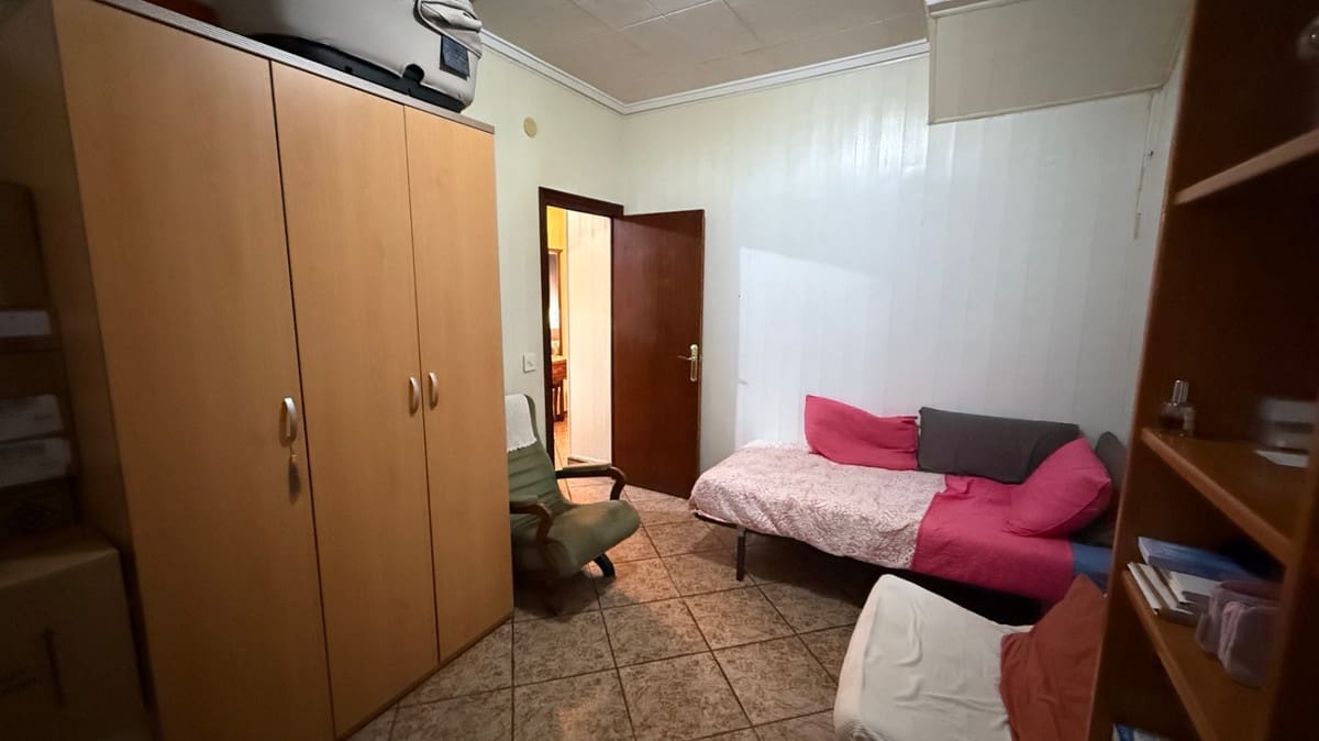 4 slaapkamer Huis te koop in Torrevieja - € 275.000 (Ref: 9413350)