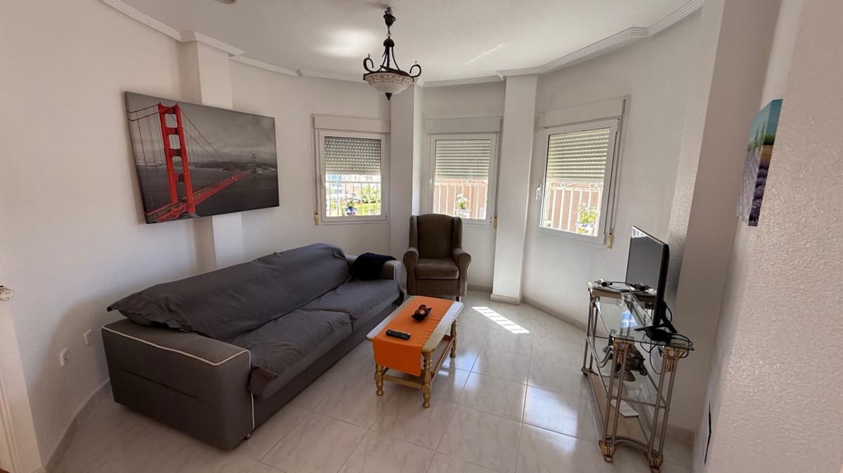 Chalet de 4 habitaciones en Orihuela Costa en venta - 570.000 € (Ref: 9413352)