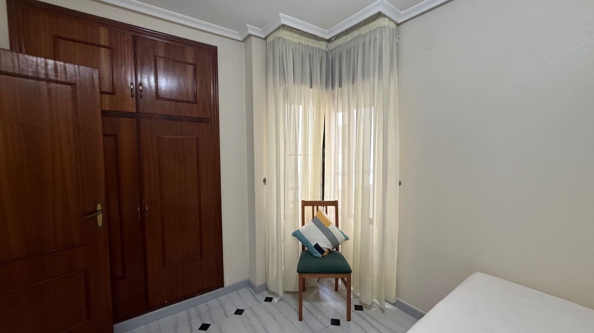 3 slaapkamer Appartement te koop in Torrevieja - € 324.000 (Ref: 9413357)