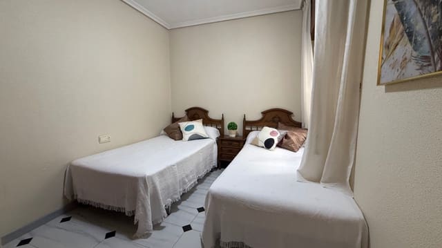 3 slaapkamer Appartement te koop in Las Piscinas Naturales, Torrevieja - € 324.000 (Ref: 9413357)