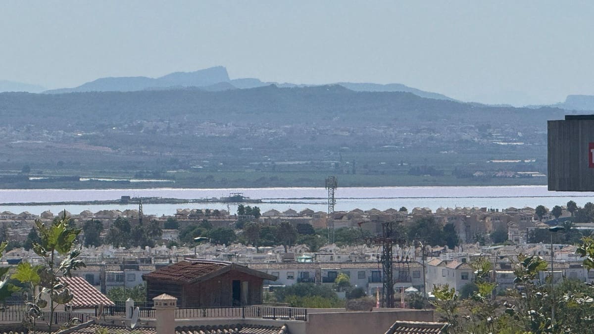 2 soverom Hus til salgs i Torrevieja - € 240 000 (Ref: 9413358)