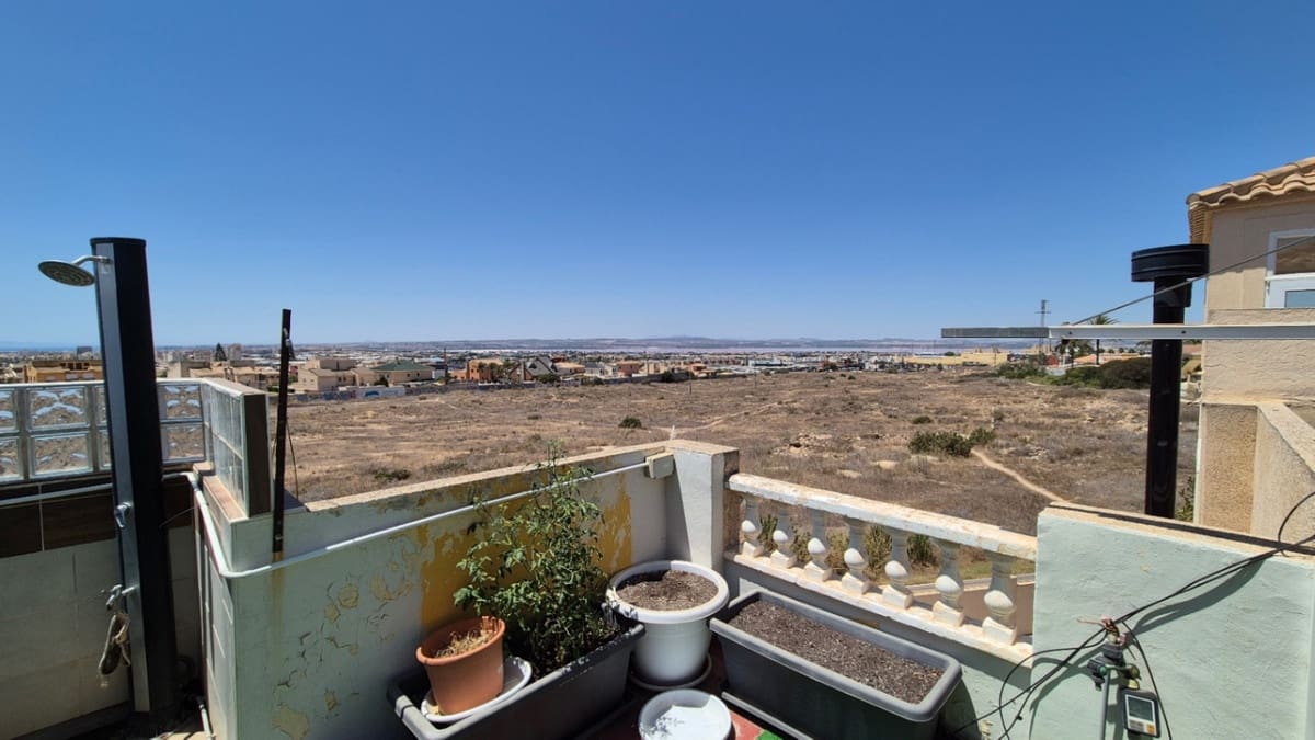 3 bedroom Townhouse for sale in Torrevieja - € 235,000 (Ref: 9413360)
