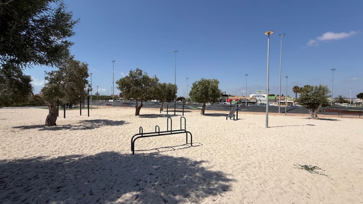 3 sovrum Villa till salu i Torrevieja - 645 000 € (Ref: 9413361)