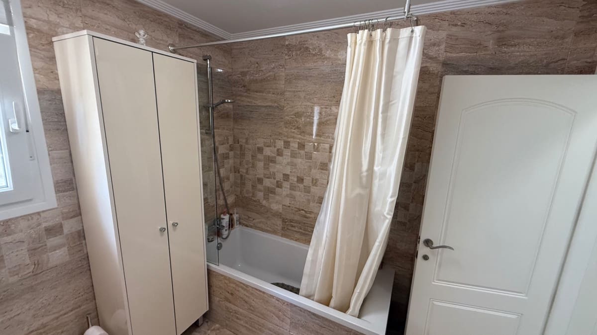 7 sovrum Villa till salu i Torrevieja - 930 000 € (Ref: 9413362)