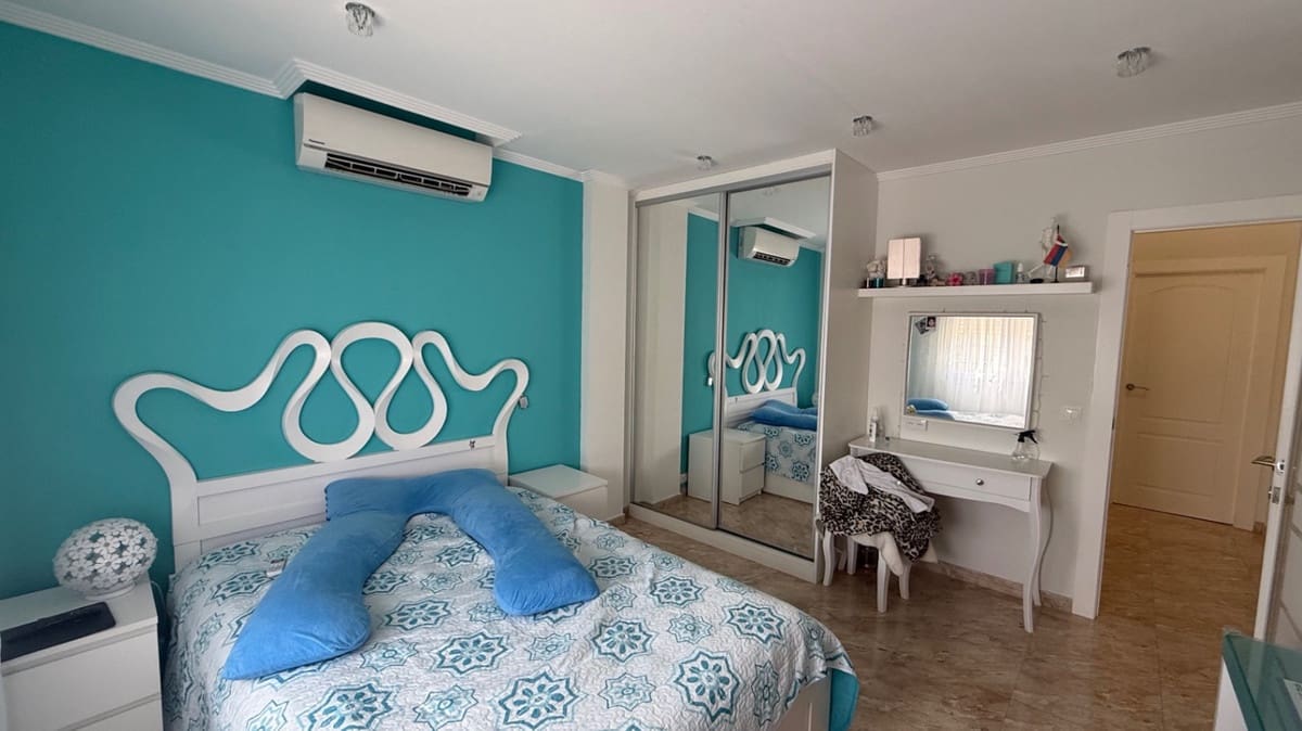 7 sovrum Villa till salu i Torrevieja - 930 000 € (Ref: 9413362)