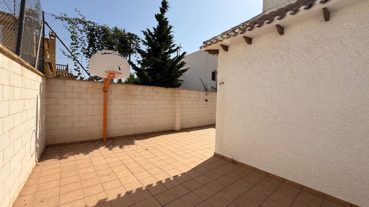 4 bedroom Villa for sale in Orihuela - € 585,000 (Ref: 9413363)