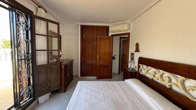 4 bedroom Villa for sale in Orihuela ciudad, Orihuela - € 585,000 (Ref: 9413363)