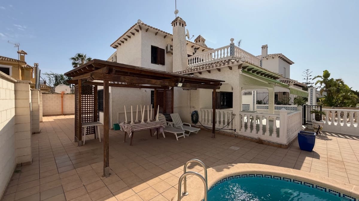 4 bedroom Villa for sale in Orihuela - € 585,000 (Ref: 9413363)