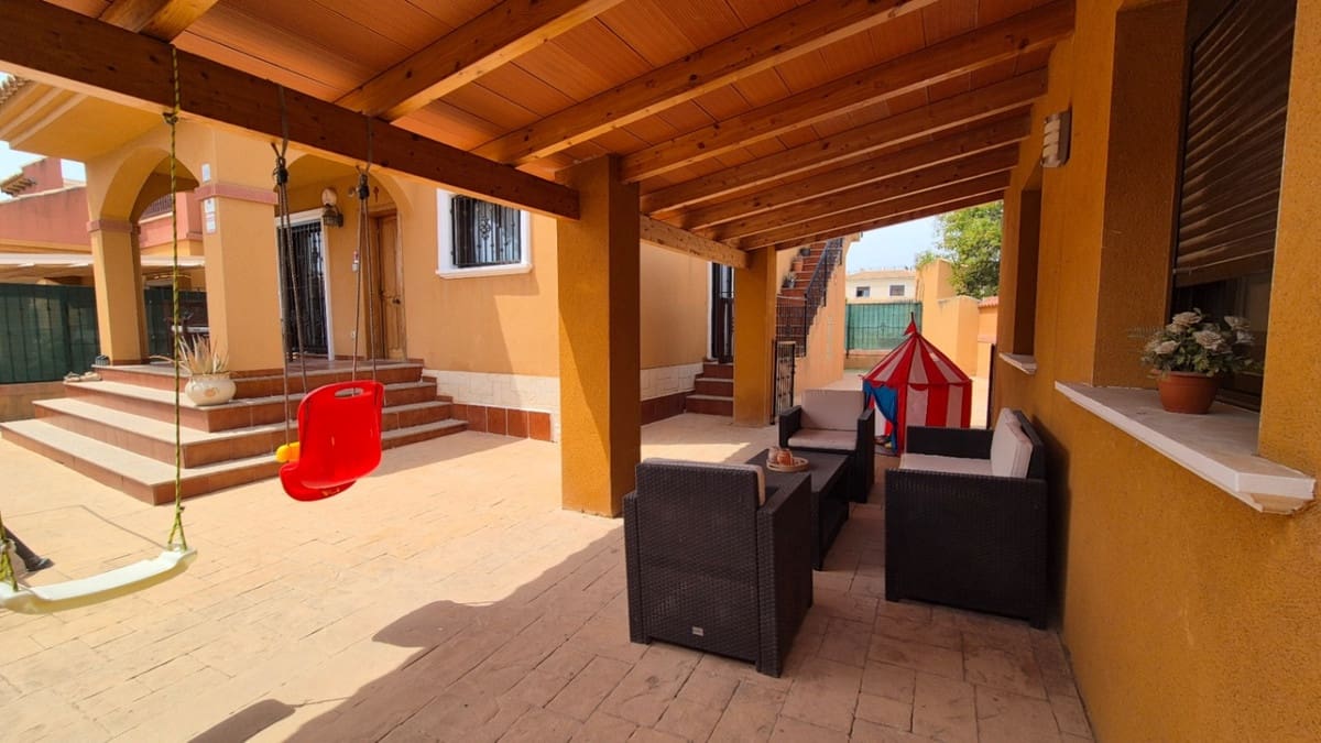 2 makuuhuone Huvila myytävänä paikassa Torrevieja - 322 400 € (Ref: 9413367)