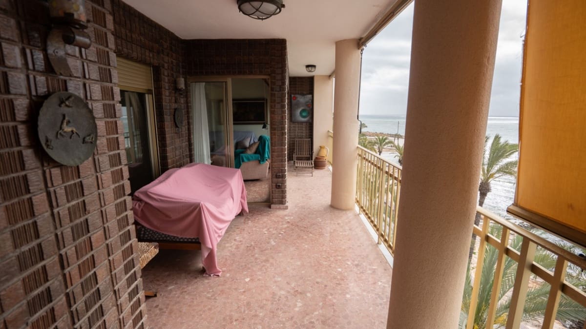 Apartamento de 3 habitaciones en Torrevieja en venta - 497.000 € (Ref: 9413371)