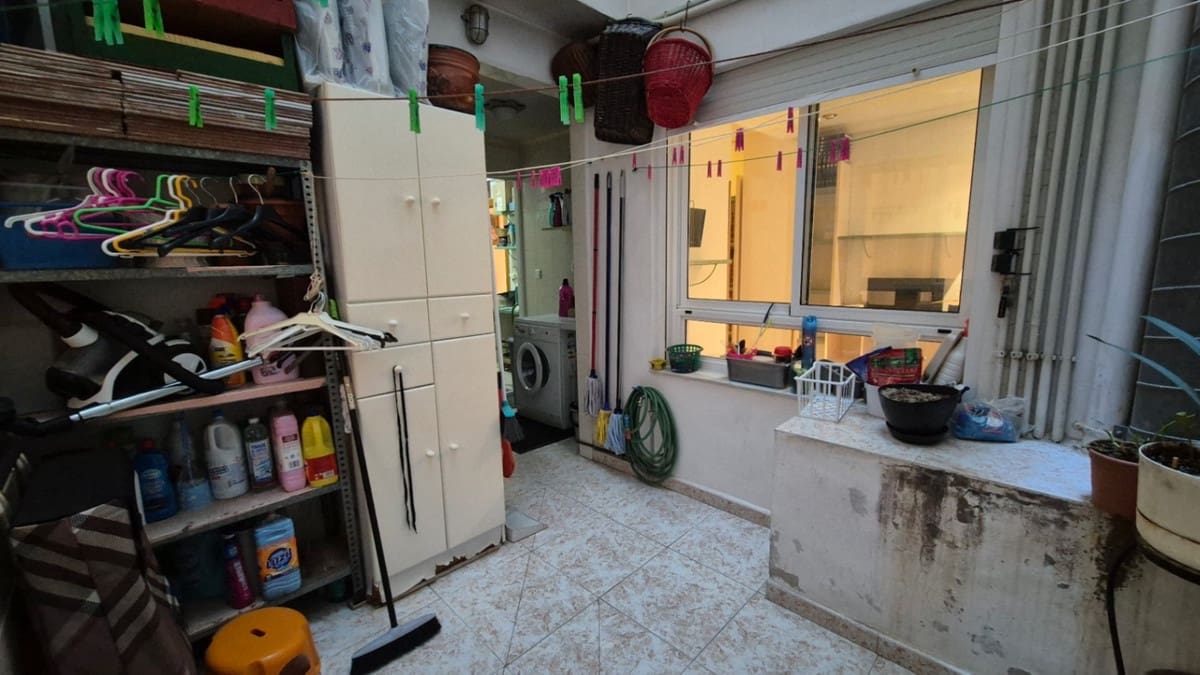 3 bedroom Apartment for sale in Torrevieja - € 250,000 (Ref: 9413372)