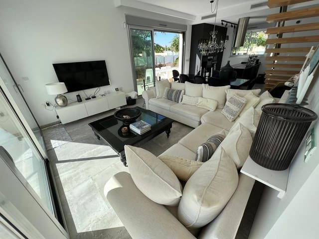 3 soverom Villa til salgs i Mil Palmeras, Pilar de la Horadada - € 535 000 (Ref: 9413375)