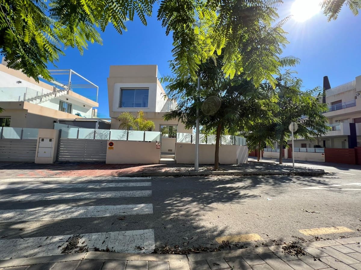 3 soverom Villa til salgs i Pilar de la Horadada - € 535 000 (Ref: 9413375)