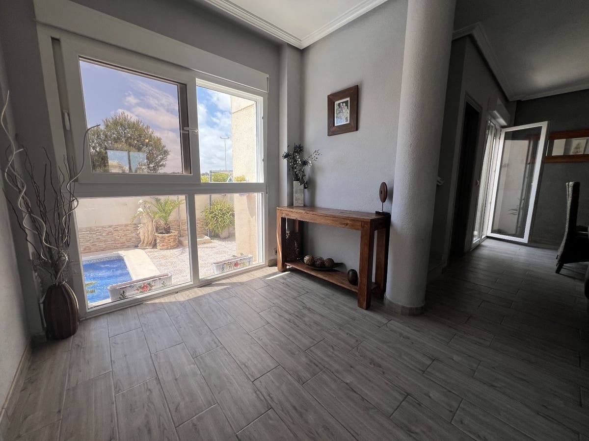 4 camera da letto Villa in vendita in Orihuela - 399.000 € (Rif: 9413376)