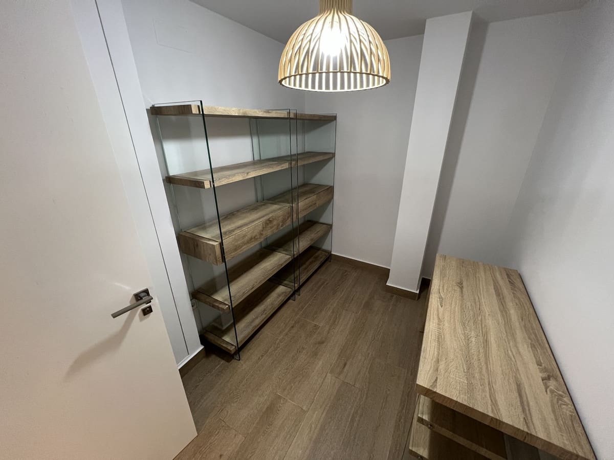 Chalet de 5 habitaciones en San Miguel de Salinas en venta - 849.000 € (Ref: 9413377)