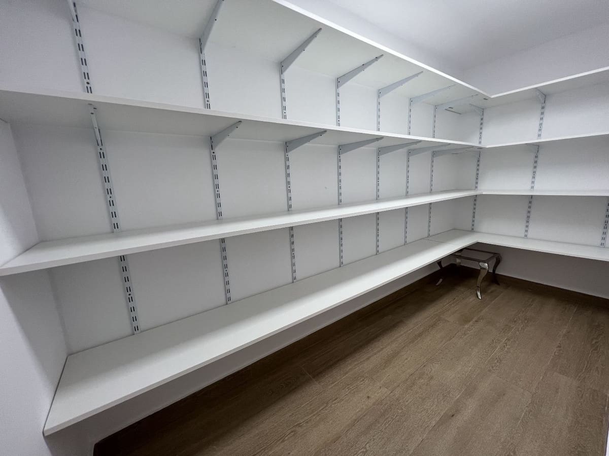 Chalet de 5 habitaciones en San Miguel de Salinas en venta - 849.000 € (Ref: 9413377)