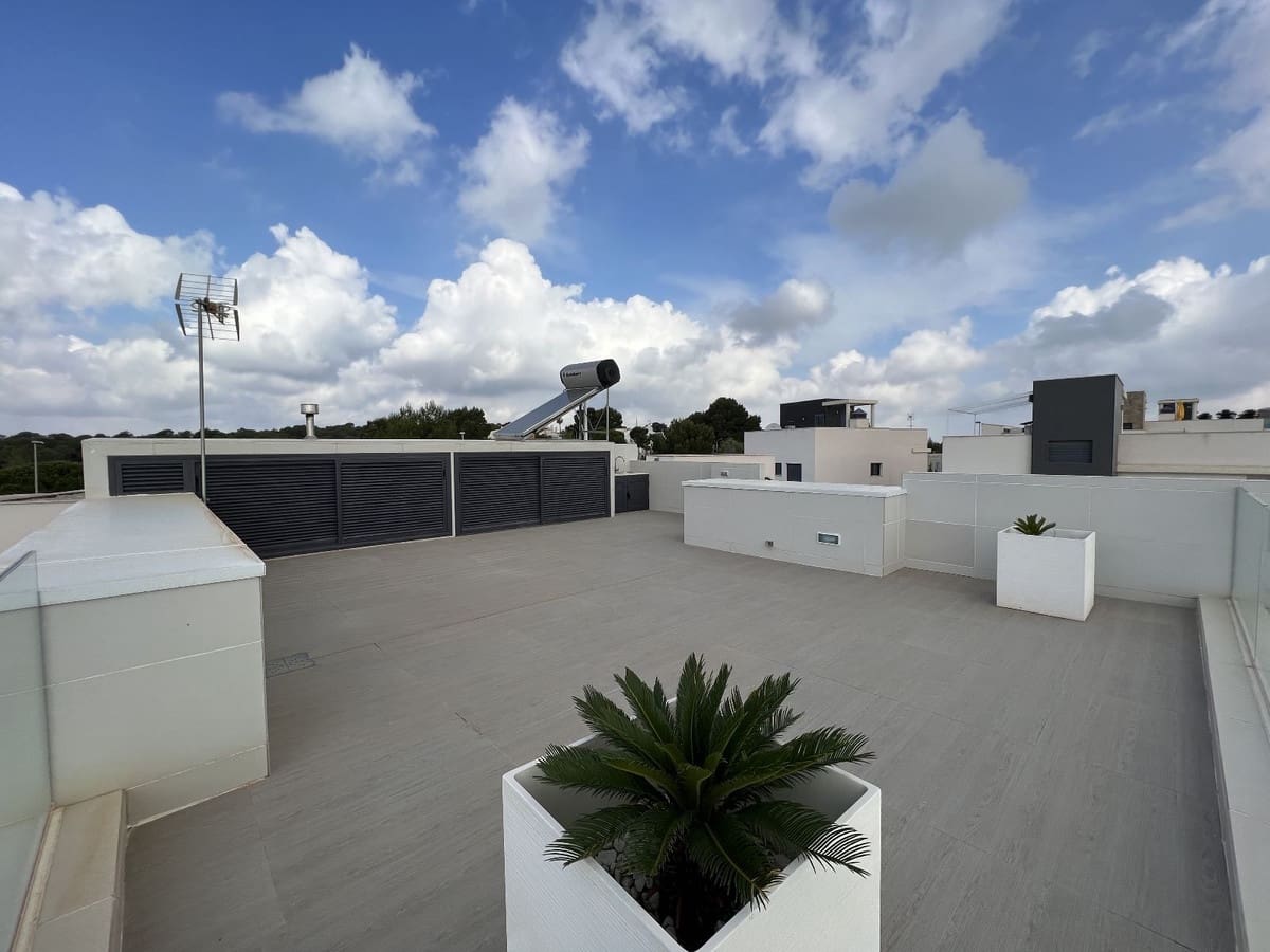 5 bedroom Villa for sale in San Miguel de Salinas - € 849,000 (Ref: 9413377)