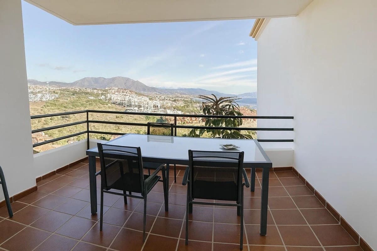 2 camera da letto Appartamento in vendita in La Duquesa / Puerto de la Duquesa - 260.000 € (Rif: 9413379)