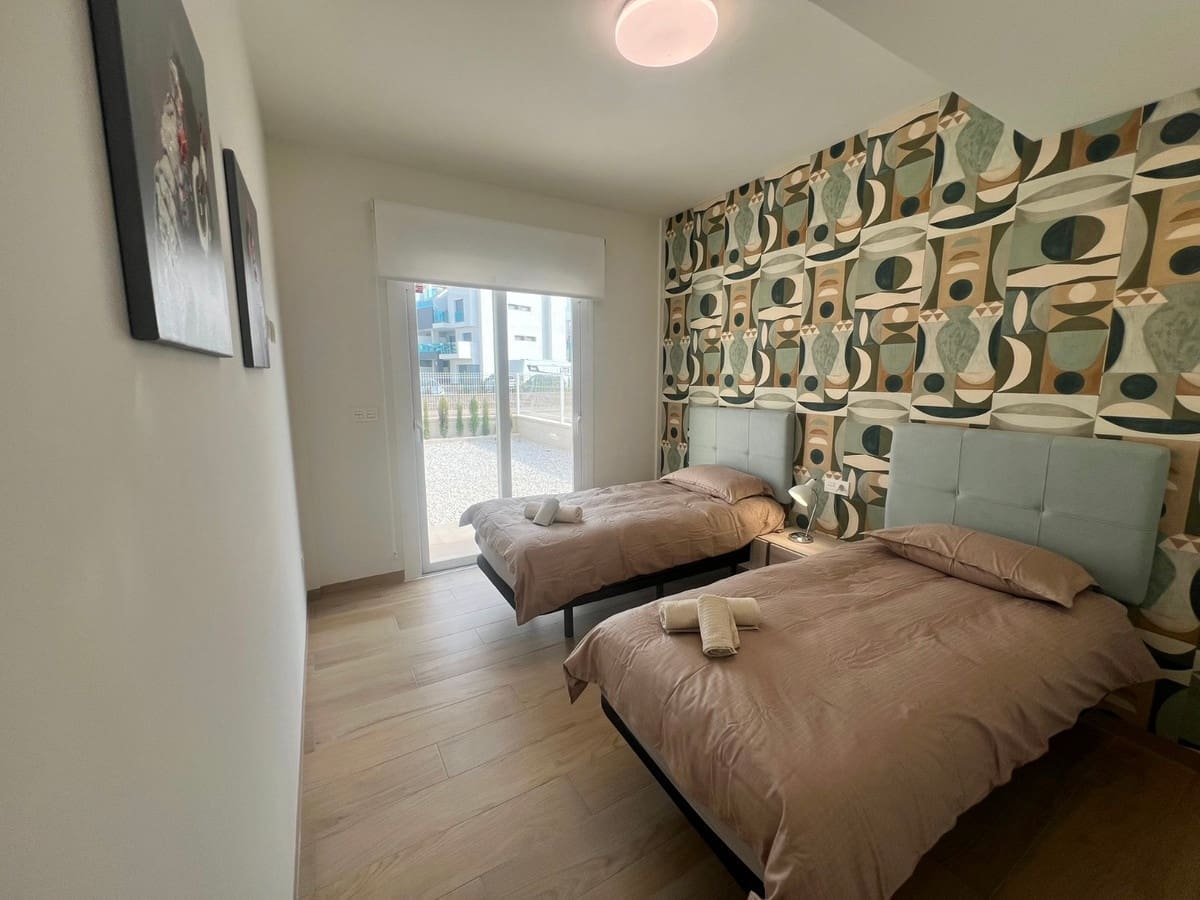 2 soveværelse Lejlighed til salg i Guardamar del Segura - € 279.000 (Ref: 9413381)