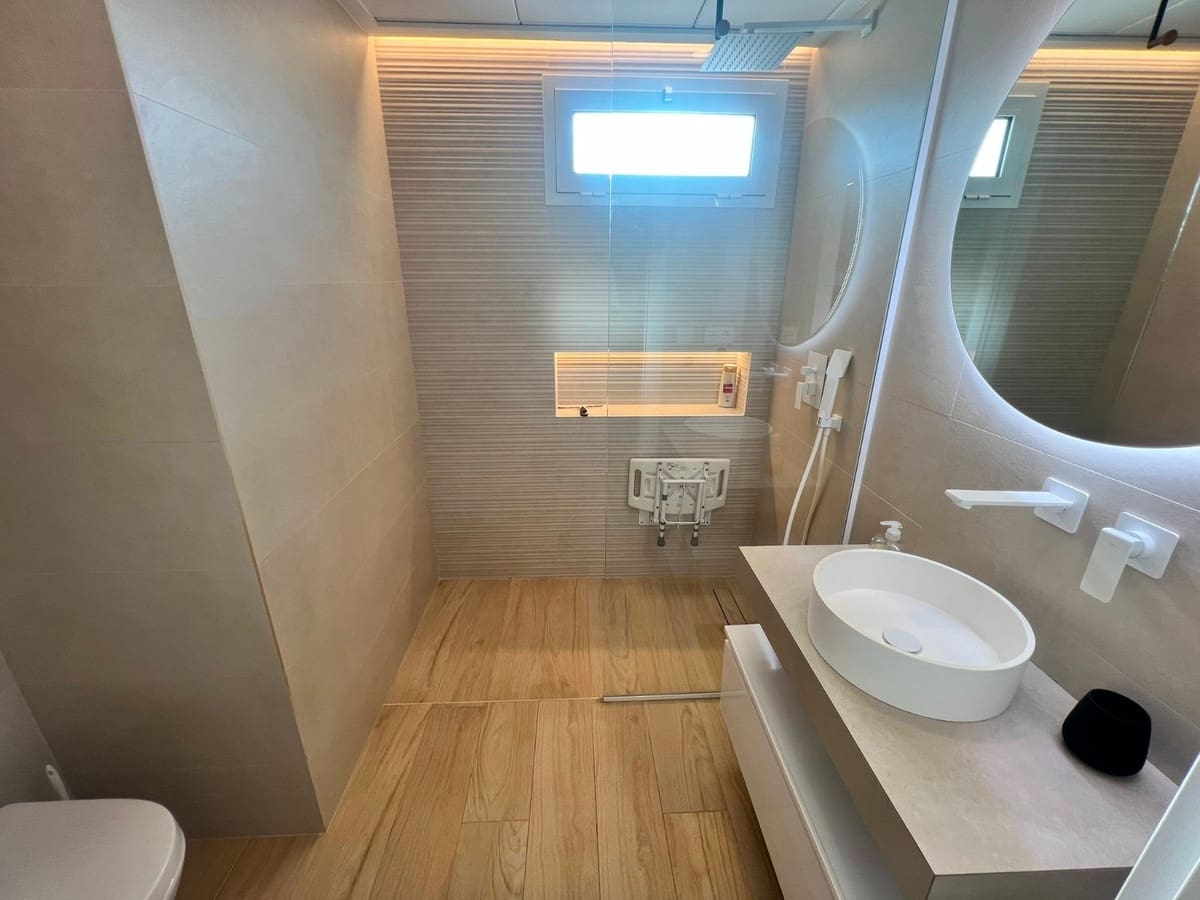 2 soveværelse Lejlighed til salg i Guardamar del Segura - € 279.000 (Ref: 9413381)