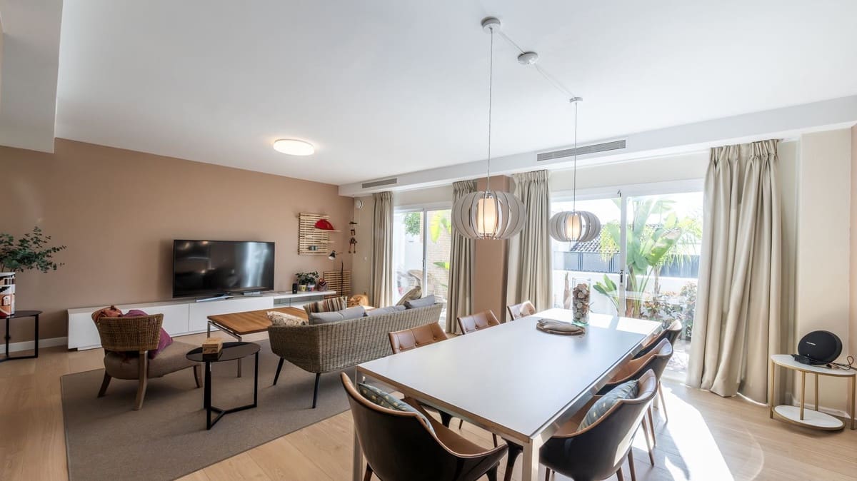 4 makuuhuone Huvila myytävänä paikassa Torremuelle - 1 150 000 € (Ref: 9413383)