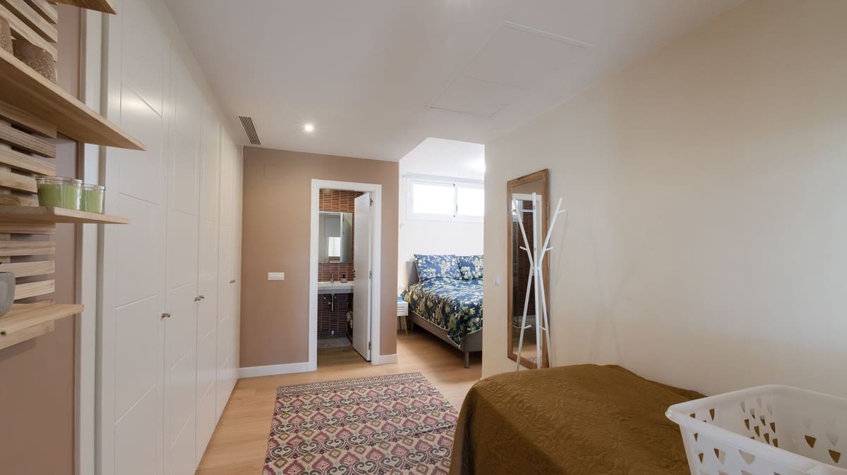 4 makuuhuone Huvila myytävänä paikassa Torremuelle - 1 150 000 € (Ref: 9413383)