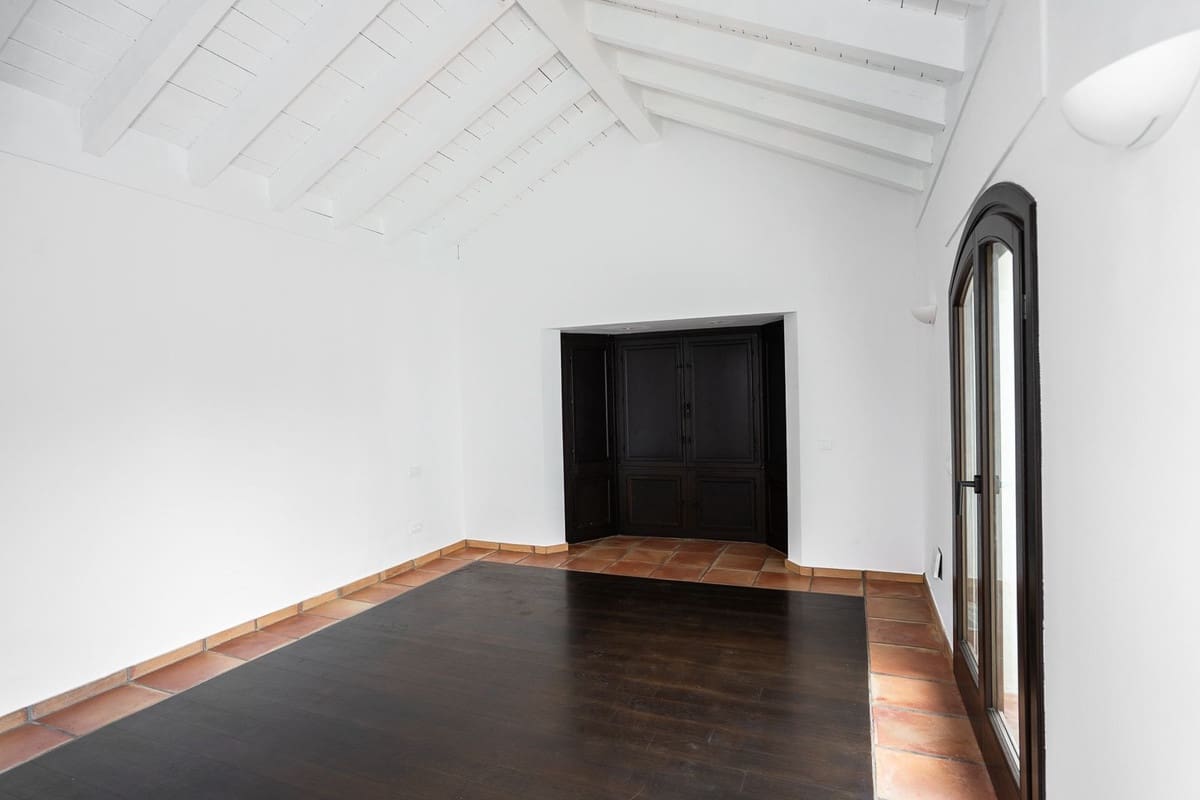 6 makuuhuone Huvila myytävänä paikassa Guadalmina - 3 890 000 € (Ref: 9413384)