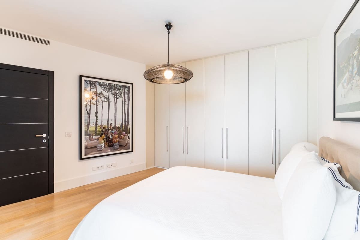 4 chambre Villa/Maison à vendre à Golden Mile avec garage - 3 950 000 € (Ref: 9413386)