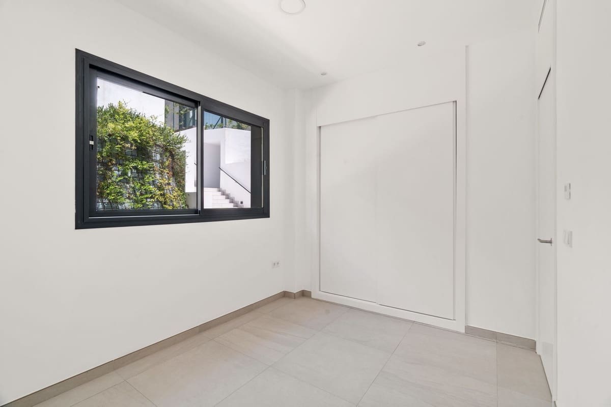 5 soveværelse Finca/Landehus til salg i Rio Real - € 2.100.000 (Ref: 9413387)