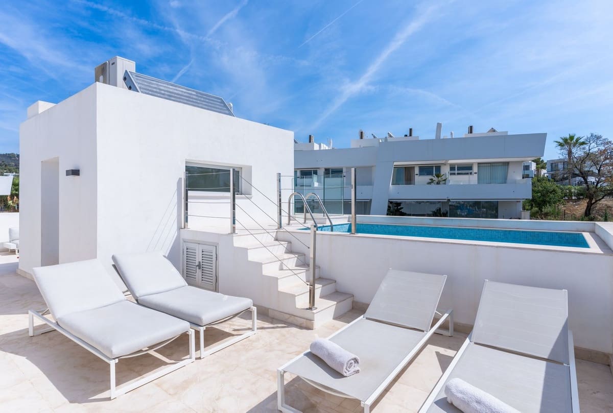 4 chambre Maison de Ville à vendre à Rio Real avec piscine - 1 420 000 € (Ref: 9413390)