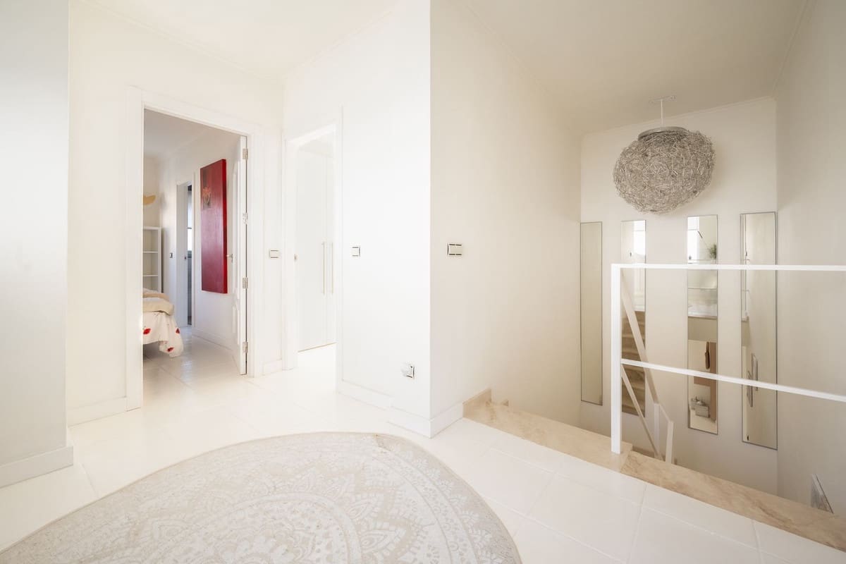 Chalet de 5 habitaciones en Riviera del Sol en venta - 1.700.000 € (Ref: 9413392)