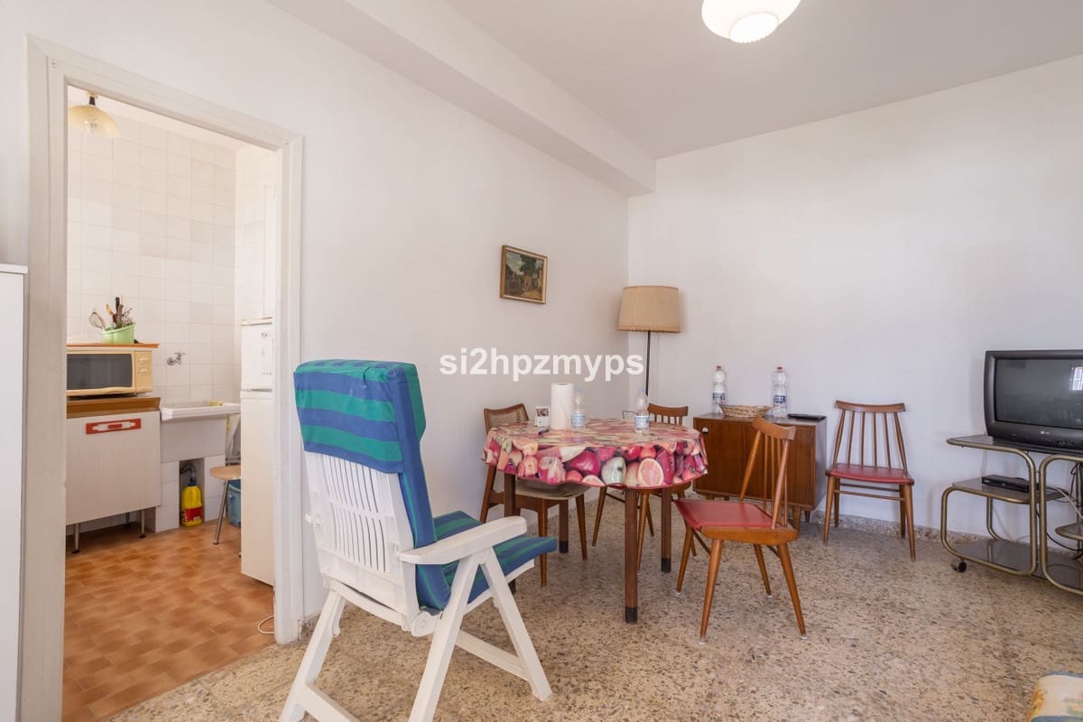 6 Zimmer Villa zu verkaufen in Nerja - 690.000 € (Ref: 9413396)