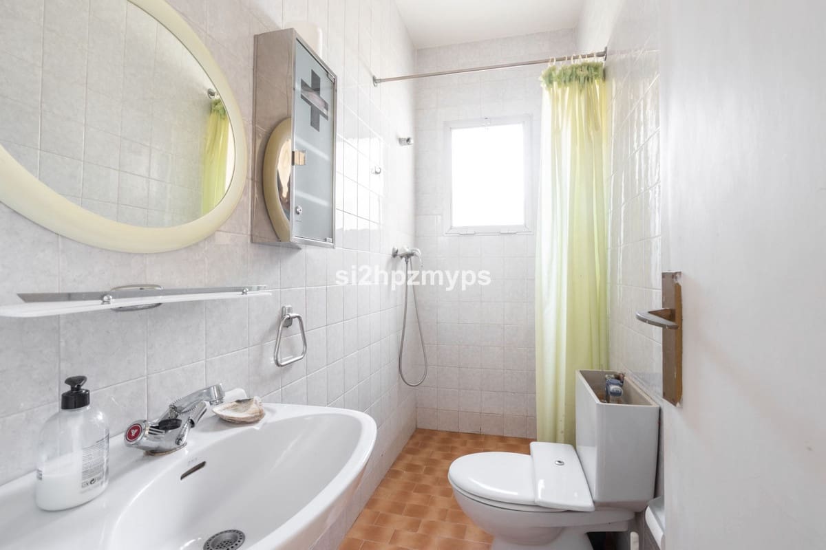 6 Zimmer Villa zu verkaufen in Nerja - 690.000 € (Ref: 9413396)