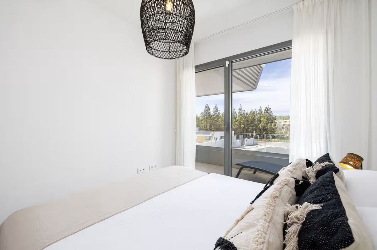 3 bedroom Townhouse for sale in El Chaparral - € 850,000 (Ref: 9413398)