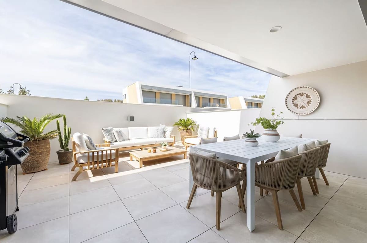 3 soveværelse Byhus til salg i El Chaparral - € 830.000 (Ref: 9413398)